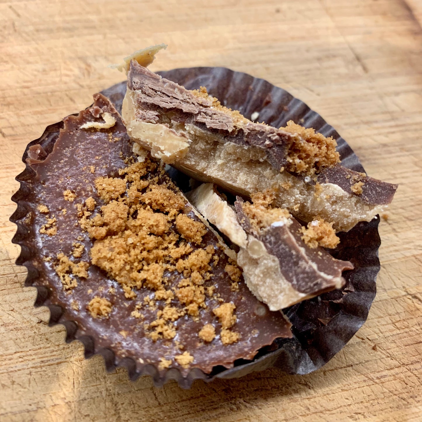 Vegan Biscoff-Mylk Chocolate Peanut Butter Cups